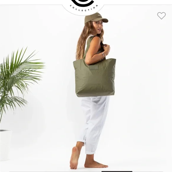 Aloha collection day tripper monochrome in olive - Picture 4 of 5